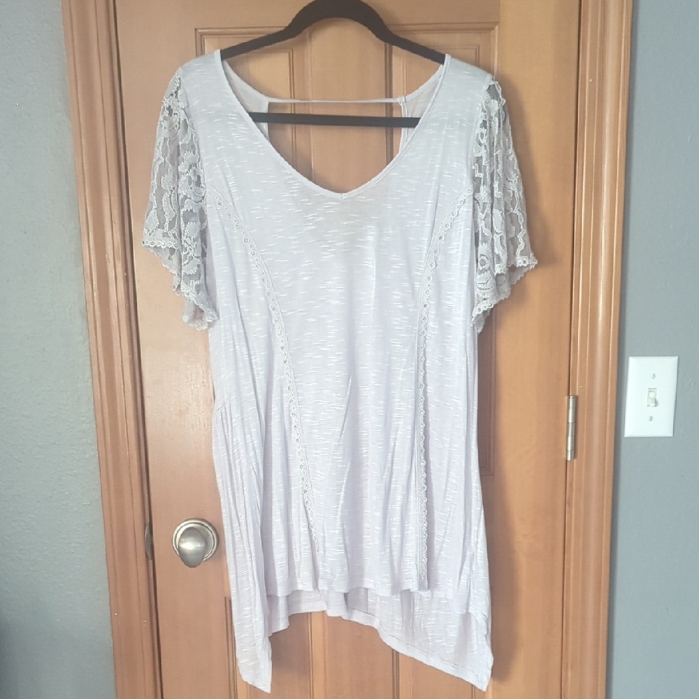 Elegant White Lace Sleeve Women's Top